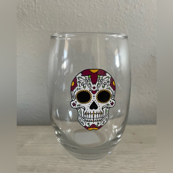 Set of three Day of the Dead Dia de los Muertos wine glasses (stemless) - Picture 2 of 5